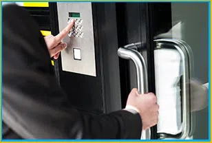 Providence Locksmith Master Providence, RI 401-757-6191 - 9-commercial-door-lock